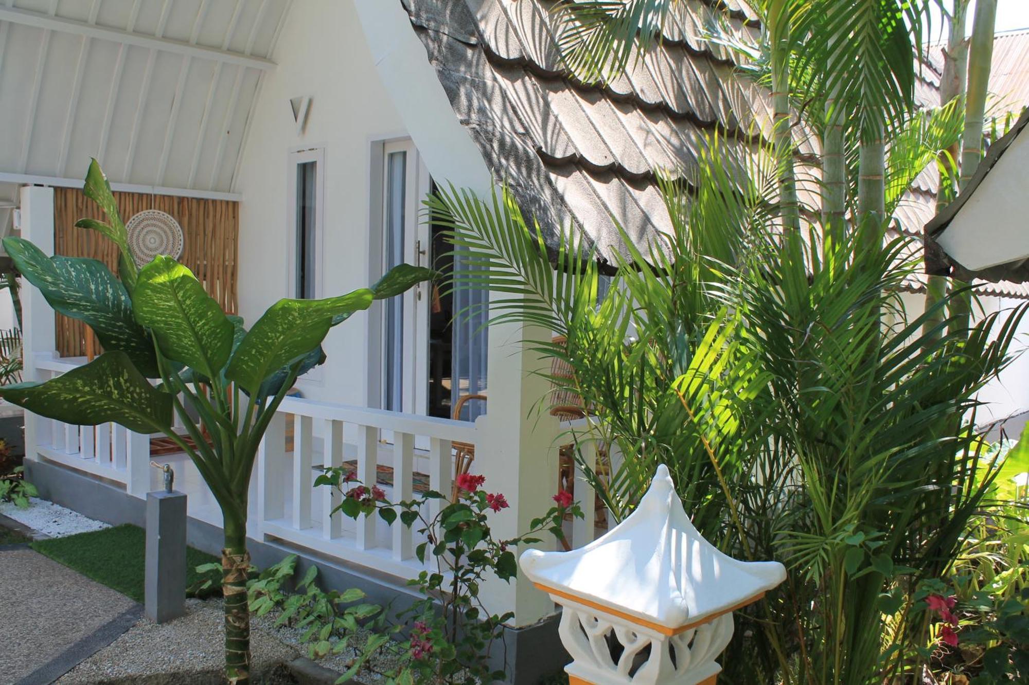 New Balengku Dua Hotel - Adults Only Гілі-Аїр Екстер'єр фото