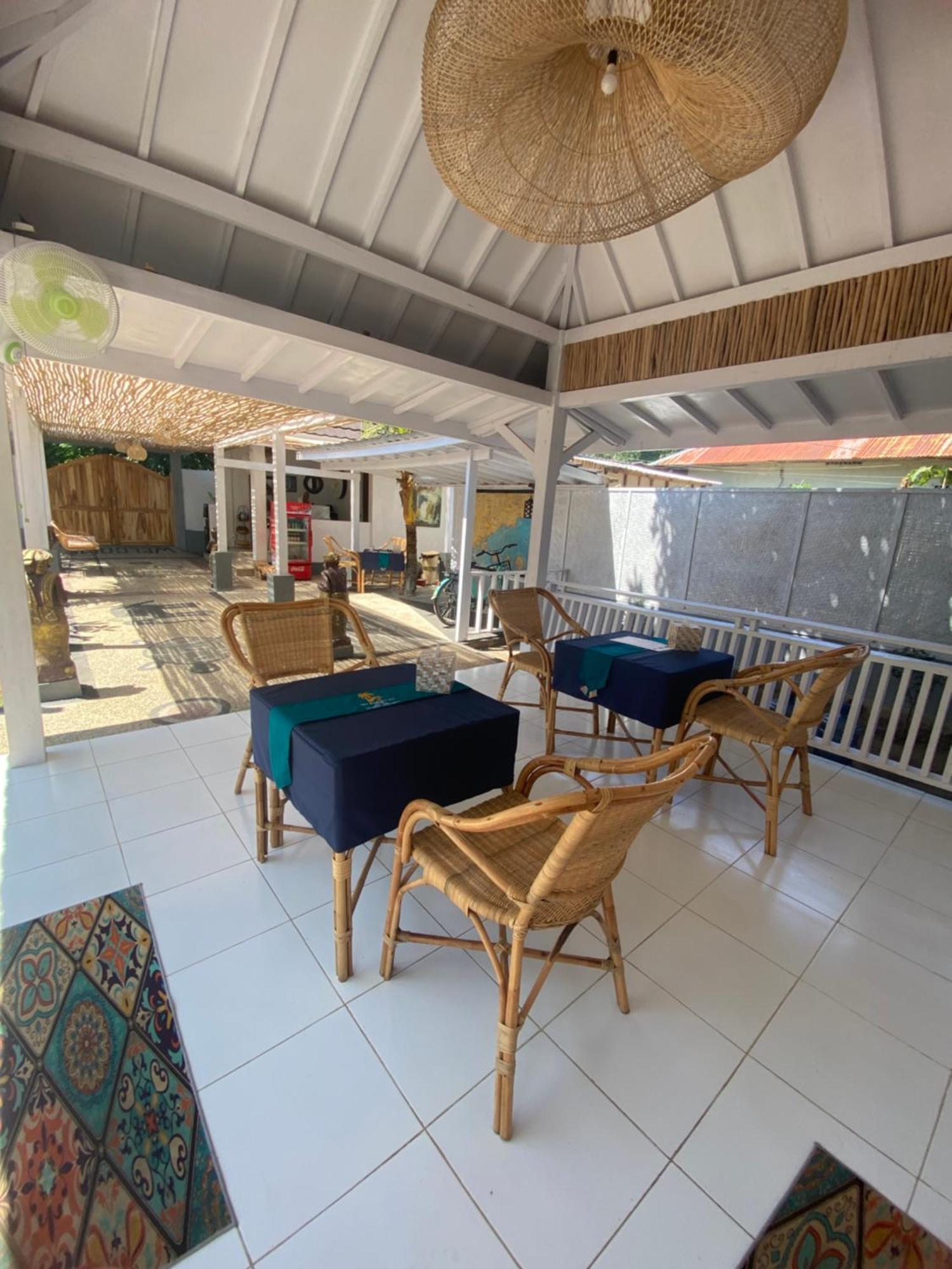 New Balengku Dua Hotel - Adults Only Гілі-Аїр Екстер'єр фото