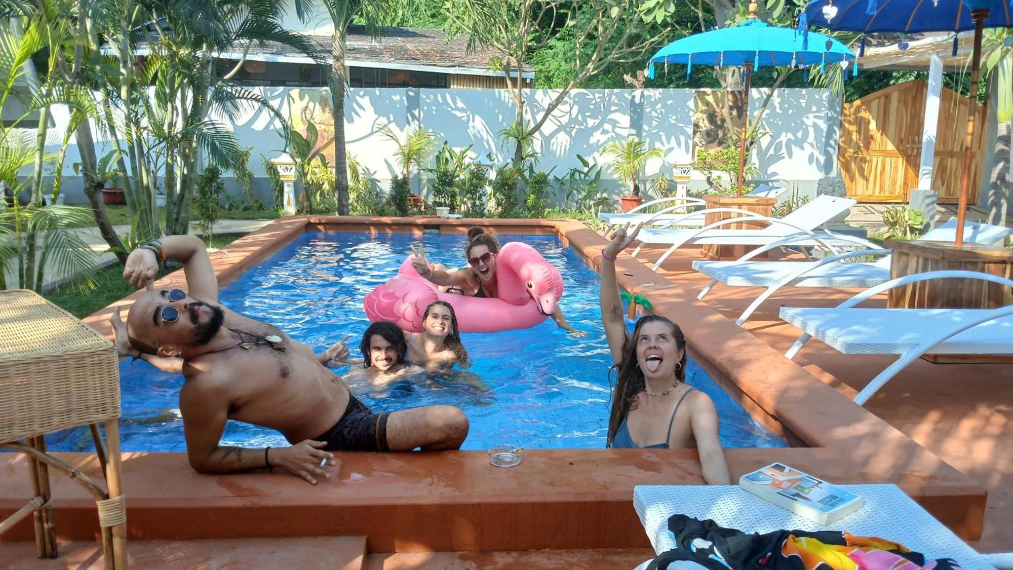 New Balengku Dua Hotel - Adults Only Гілі-Аїр Екстер'єр фото