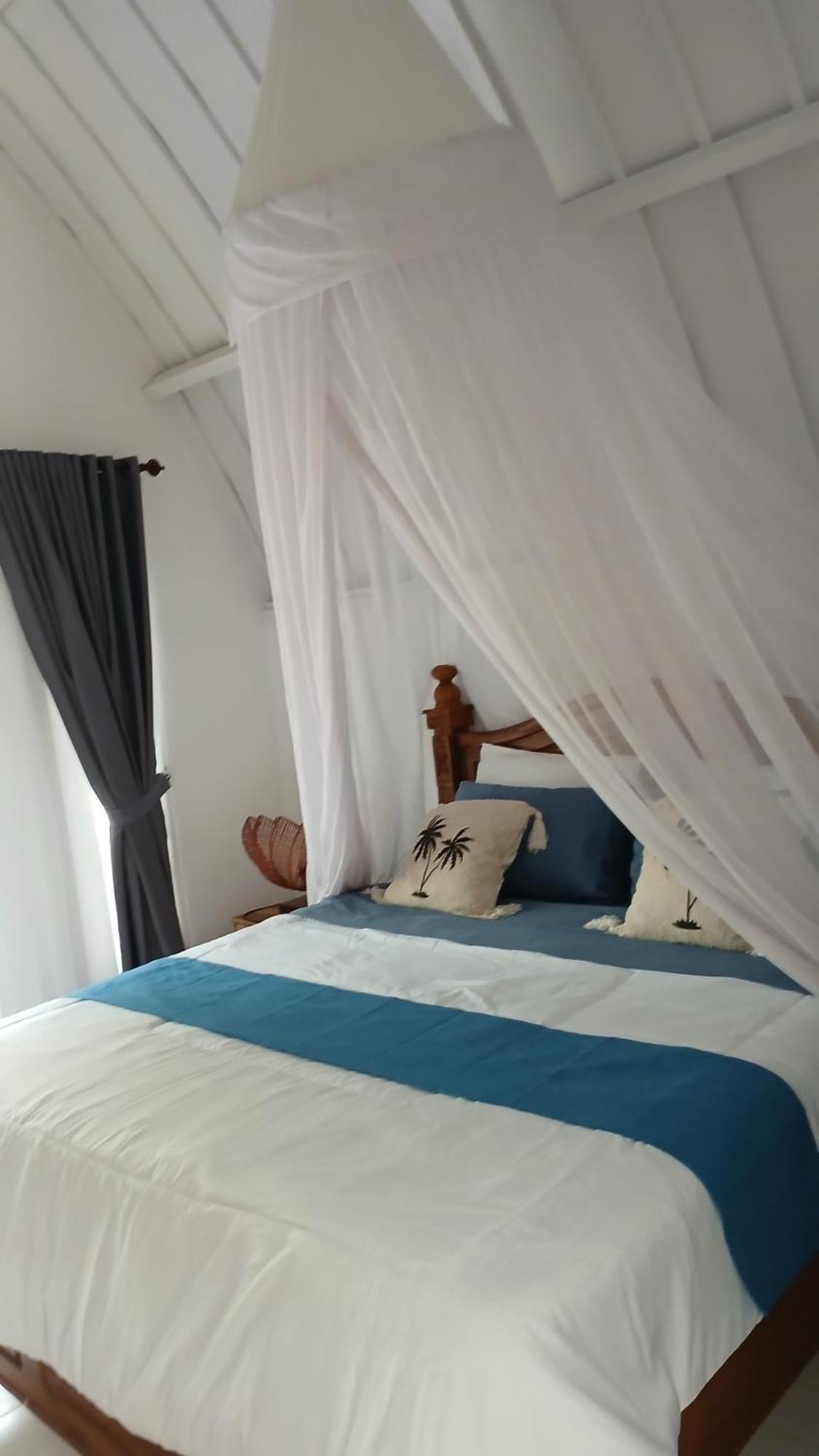 New Balengku Dua Hotel - Adults Only Гілі-Аїр Екстер'єр фото